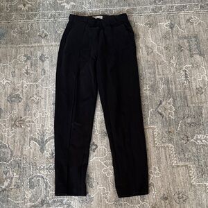 Everlane Women’s Dream Pant in Black